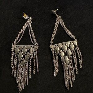 Kendra Scott Silver earrings